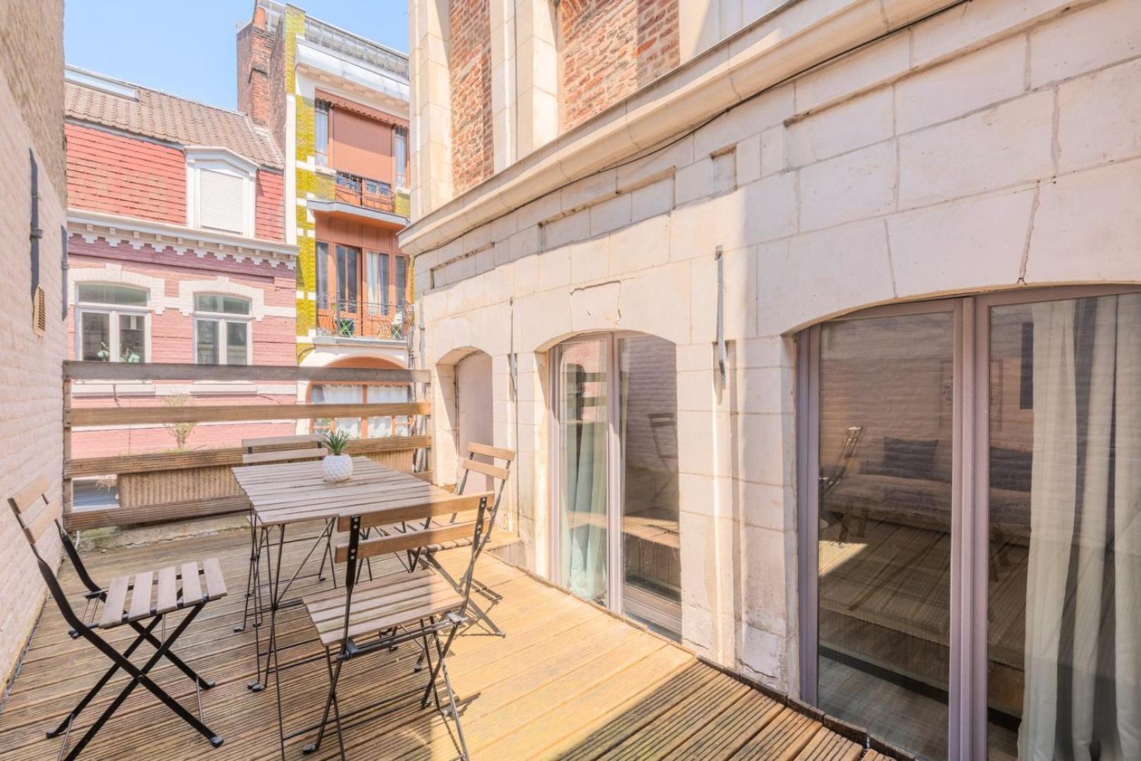 Atypical Triplex Near Grand Place With Terrace Lille Exterior photo
